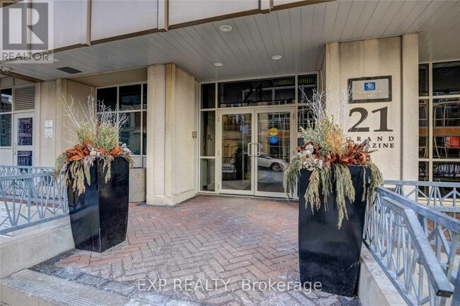 Building Photo - 21 Grand Magazine St