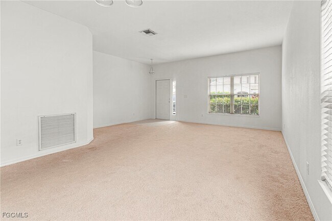 Foto del edificio - 9240 Gladiolus Preserve Cir