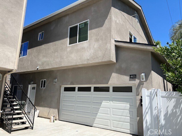 Foto principal - 4855 Grace Ave