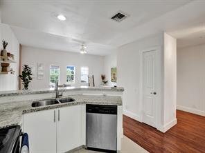 Foto del edificio - 700 SW 1st Ave