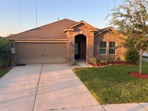 Building Photo - 1402 Central Heights Dr
