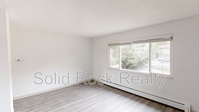 Building Photo - 1027 Westmoreland Rd