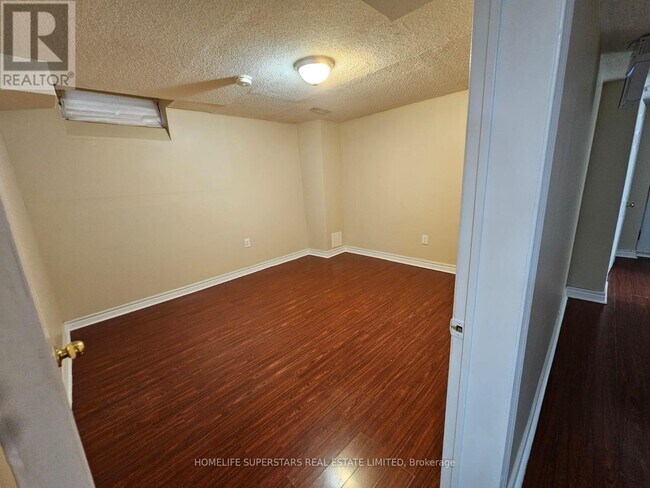Building Photo - 38 Zia Dodda Crescent