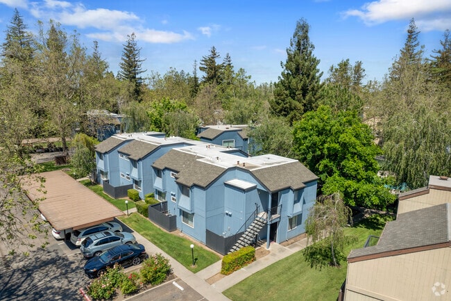 Alt Image - Sunpointe Condominiums