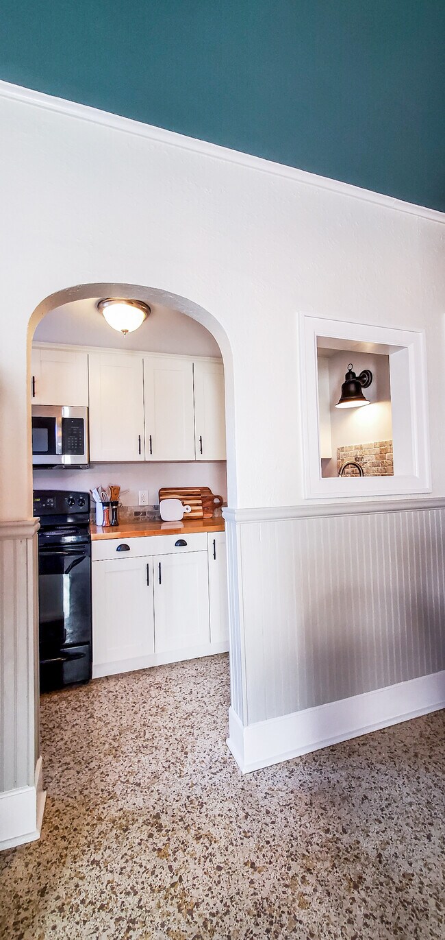 Newly Renovated Historic Sheboygan Home - 1912 N 2nd St
