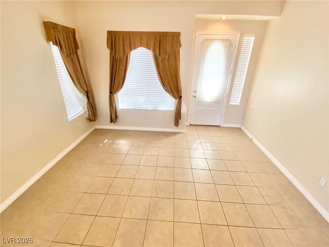 Building Photo - 7537 Alexander Hills St