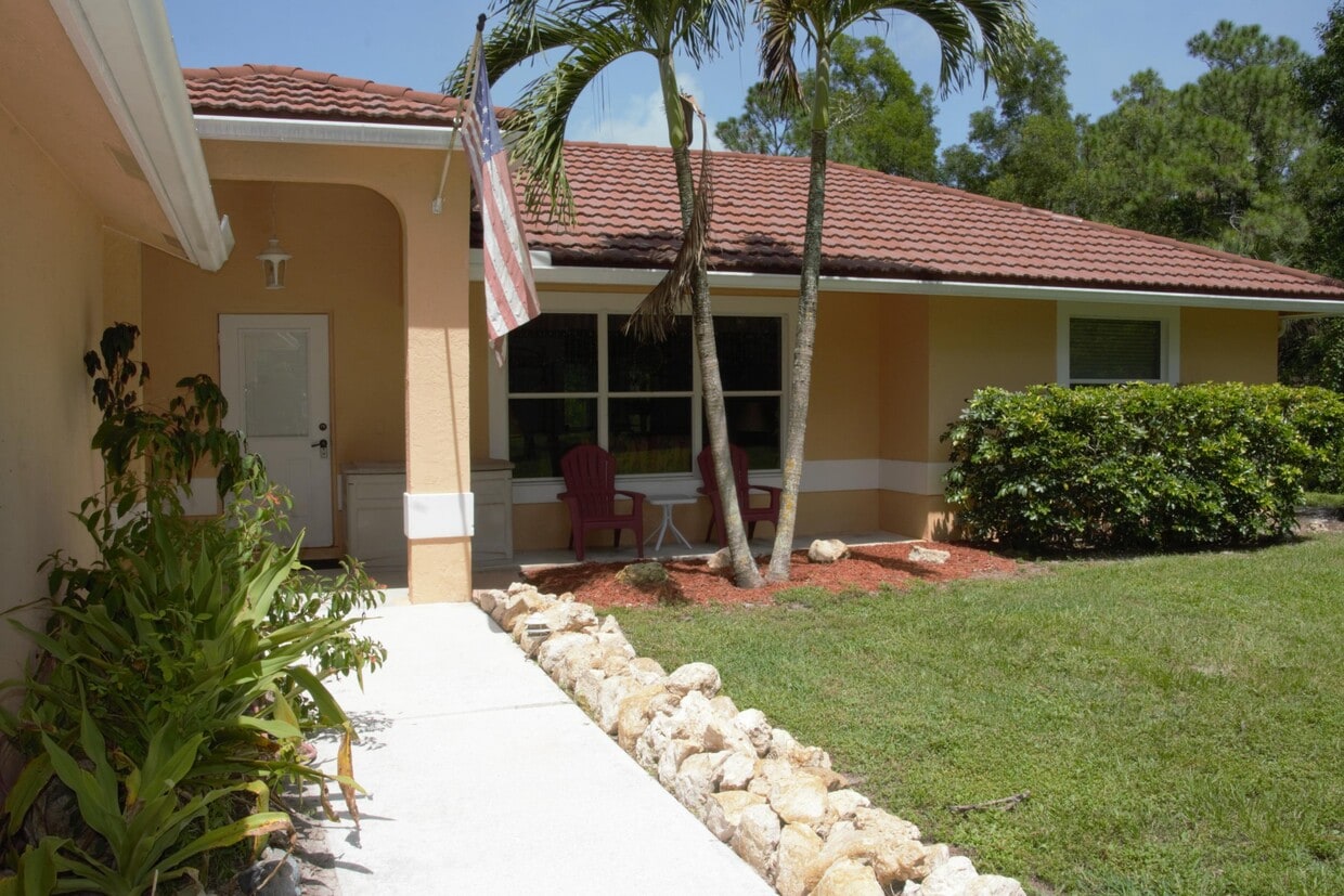 Primary Photo - 12563 Old Indiantown Rd