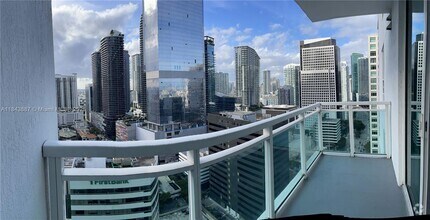Building Photo - 951 Brickell Ave