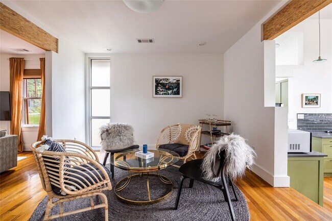 Building Photo - 1504 Treadwell St