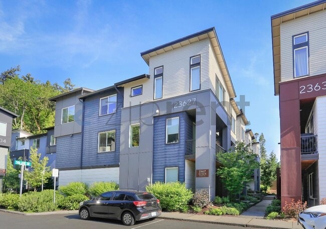 Building Photo - Unit C