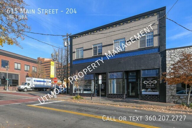 Building Photo - 615 Main St