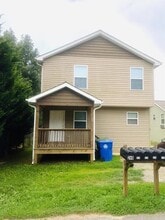 Building Photo - 50 Nancy St