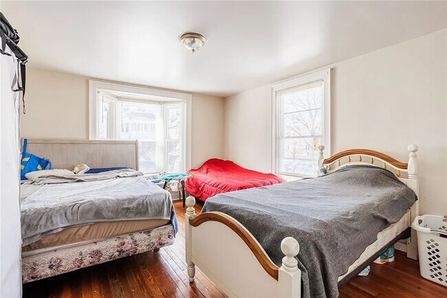 Foto del edificio - Spacious 2-bedroom unit located on Fulton Ave, Rochester NY!