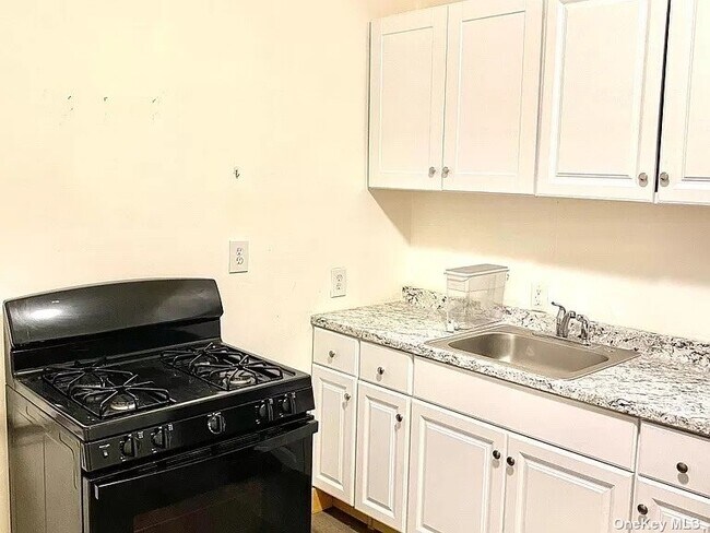 Foto del edificio - 2778 Long Beach Rd