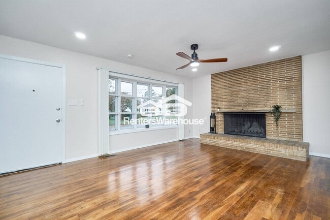 Building Photo - 2204 Helsley Ave