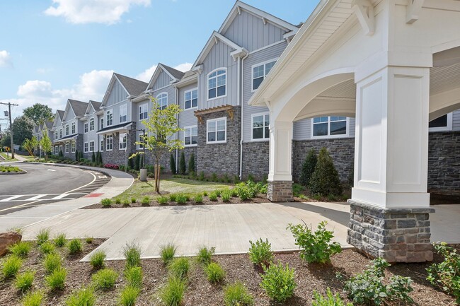 Building Photo - Regency @ Menlo Park Terrace