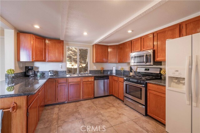 Building Photo - 31616 Panorama Dr