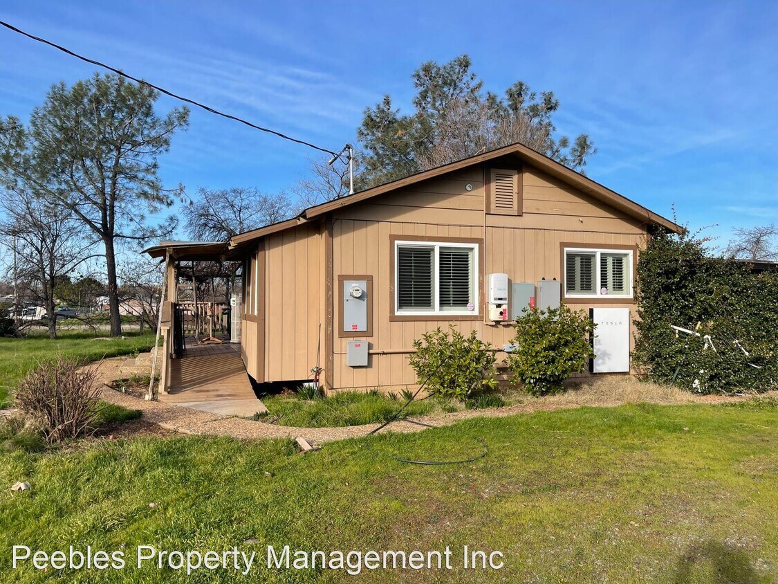 2 br, 2 bath House 2321 Oak Knoll Way House for Rent in Oroville
