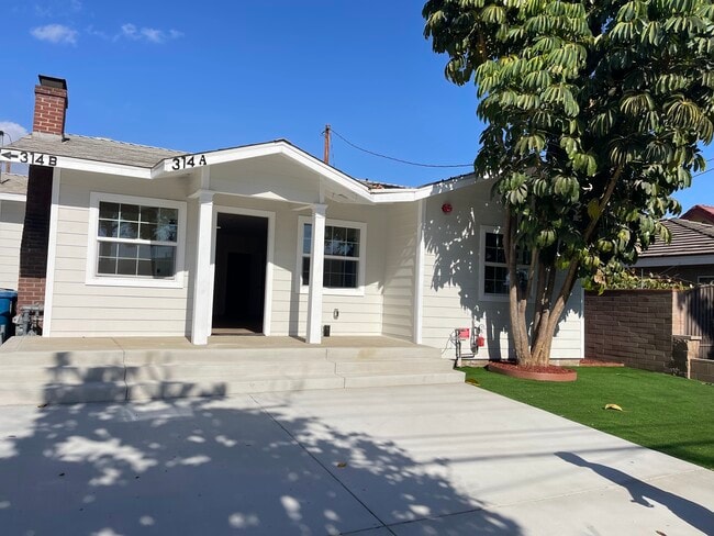 Building Photo - 314 S 8th St