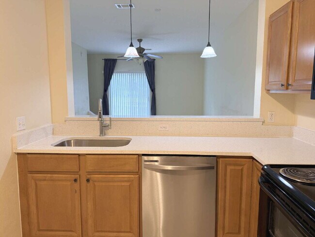 Foto del edificio - The Gables 2BR | 2.5BA Townhome!