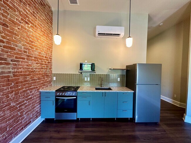 Foto del edificio - Modern Living with a Touch of Historic Charm