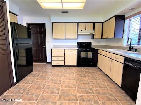 Foto del edificio - 3448 Country Walk Dr