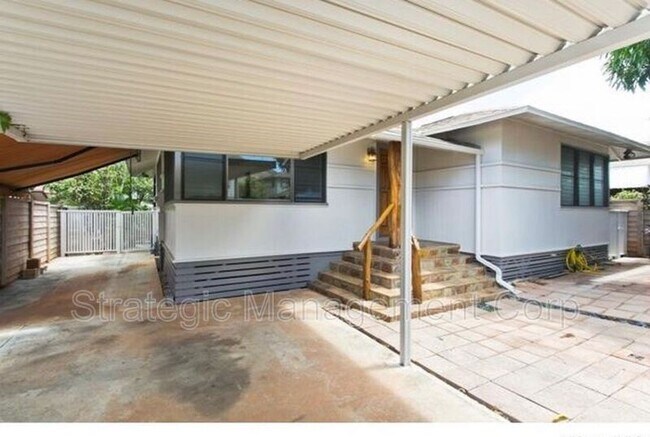 Building Photo - 3548 Kepuhi St