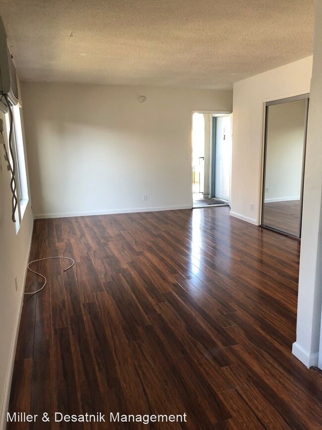 Building Photo - 10938 Palms Blvd