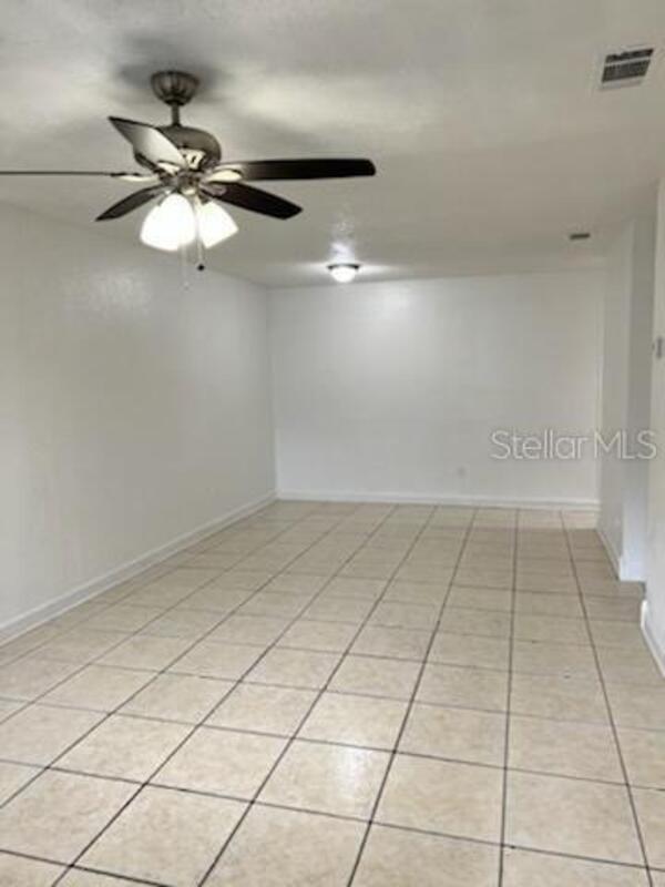 Foto del edificio - 8535 Channelview Cir