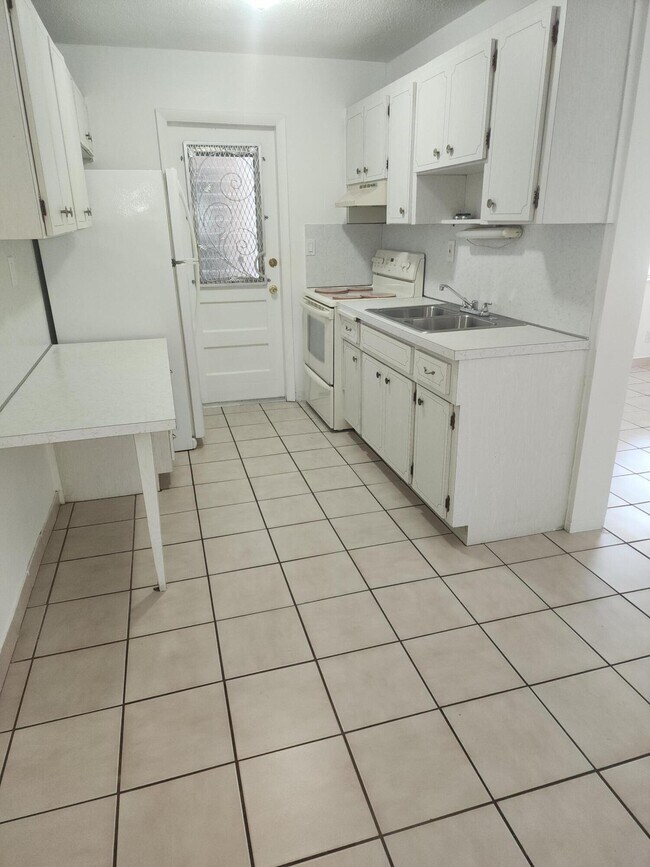 Foto del edificio - 1007 N 19th Ave