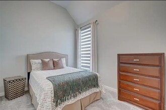 Building Photo - 5307 Streamside Trl