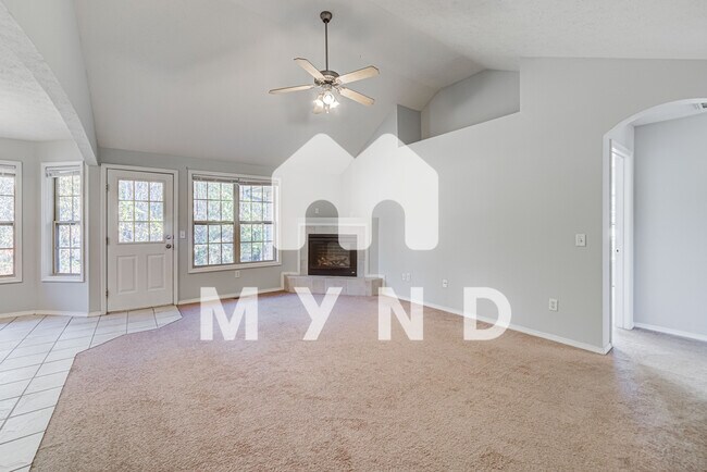 Building Photo - 417 E Denton Cir