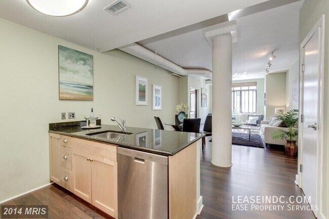 Foto del edificio - 809 6th St NW
