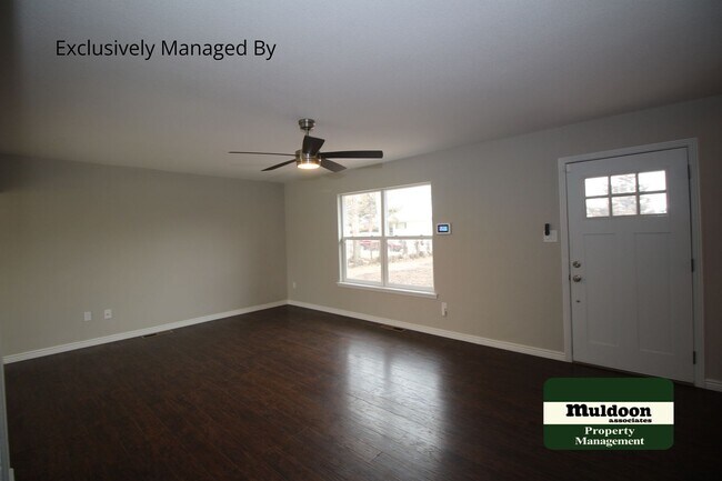 Building Photo - PRICE REDUCED!  Do not miss out!  Nice 4 b...