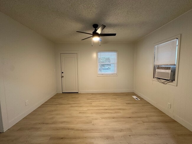 Building Photo - 3442 S 200 E