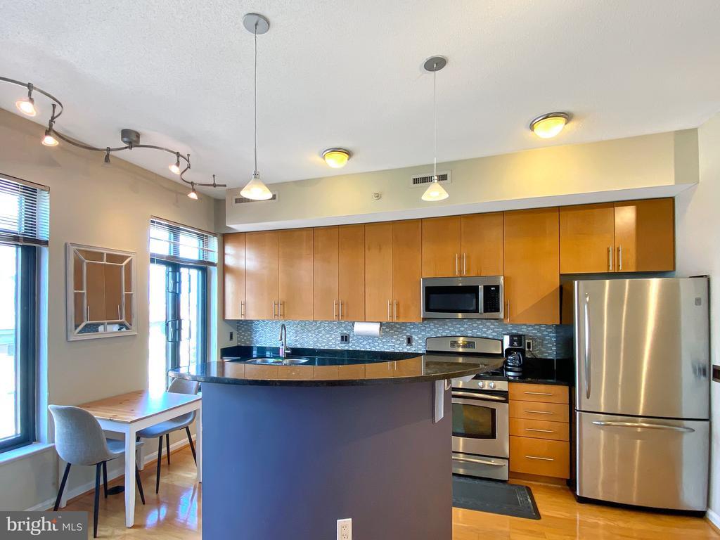 Foto principal - 1390 Kenyon St NW