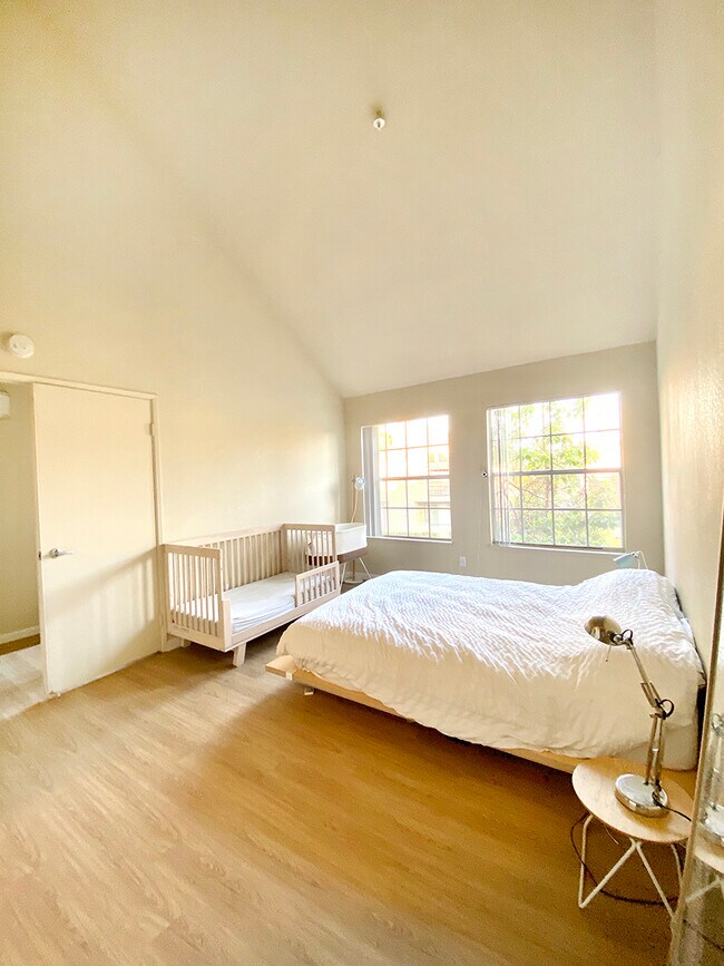 Foto del edificio - 610 Bobstay Ln