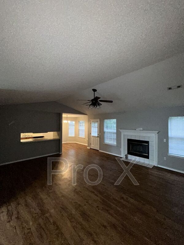 Photo - 3220 W Woodridge Dr House