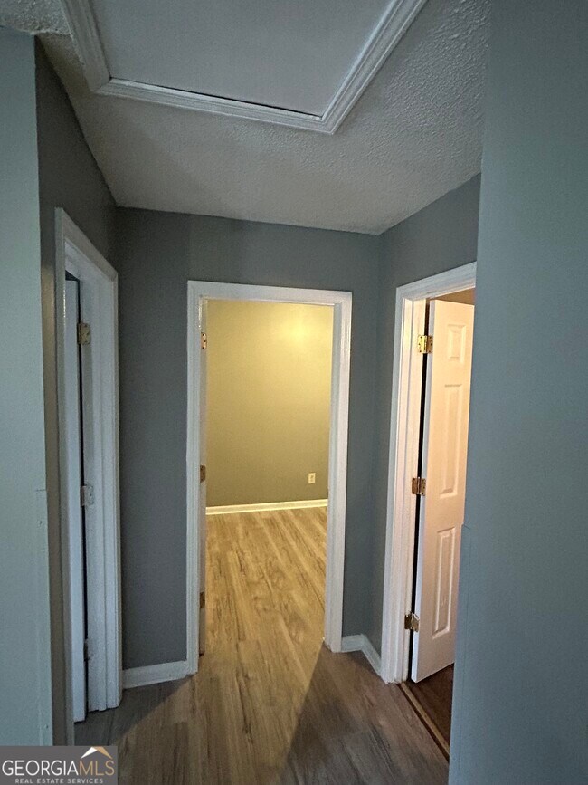 Foto del edificio - 2062 Mutual Ave