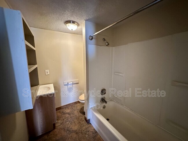 Foto del edificio - 1007 Cole Ave