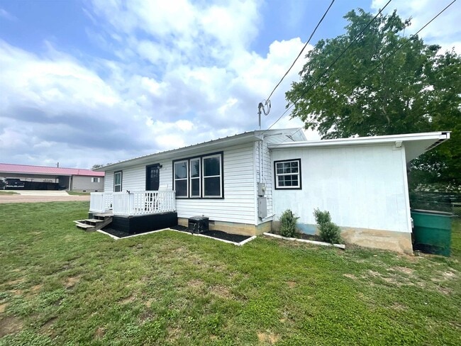 Foto del edificio - 1101 E College St