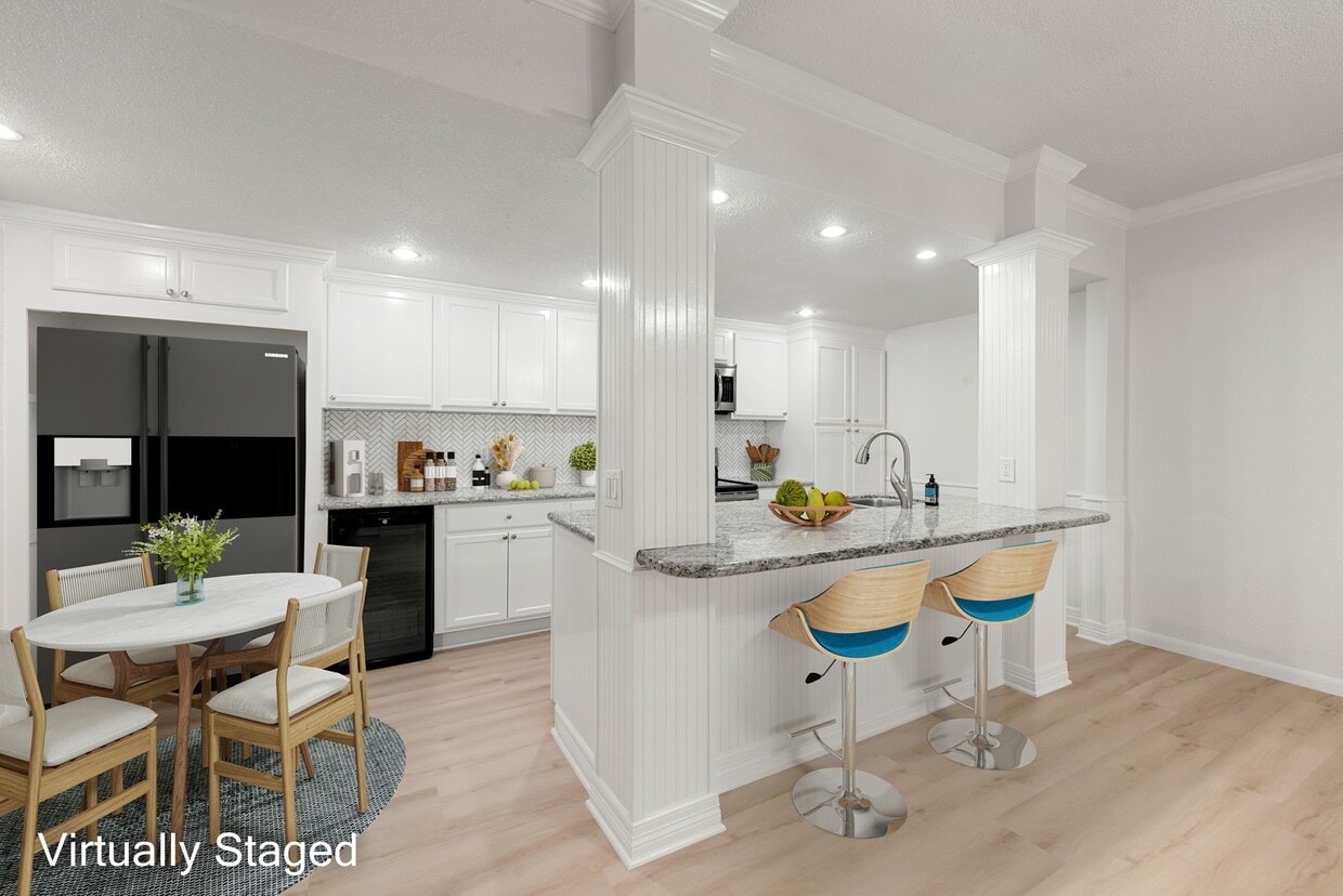 Foto principal - 5711 Sugar Hill Dr