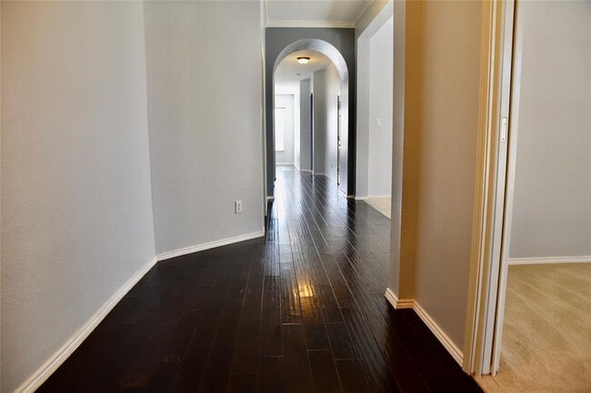 Building Photo - 4512 Sunmeadow Ln