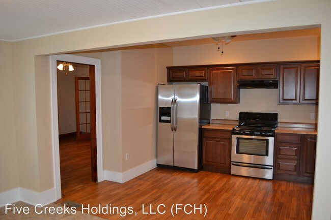 Foto del edificio - 4 br, 1.5 bath House - 669 16th