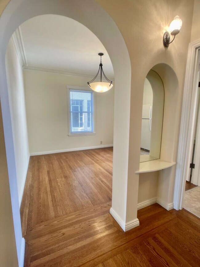 Building Photo - 1 bedroom in San Francisco CA 94123