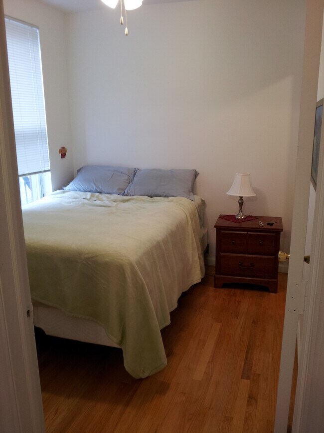 Bedroom - 564 1st St