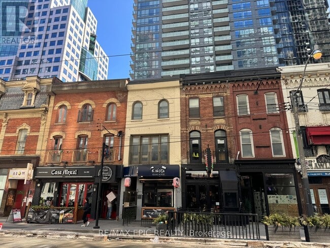 Building Photo - 38 Widmer St