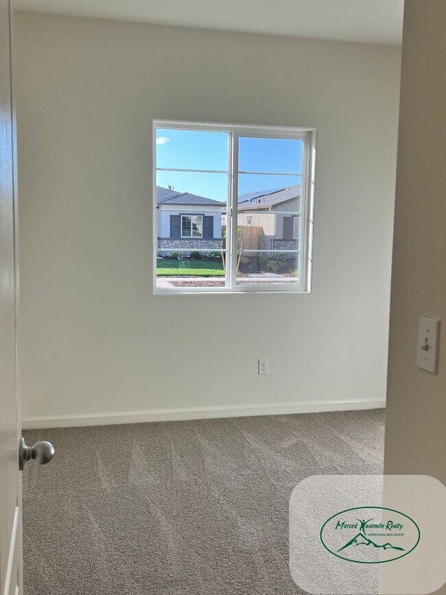 Foto del edificio - Apply Now to Schedule Viewing. Available u...