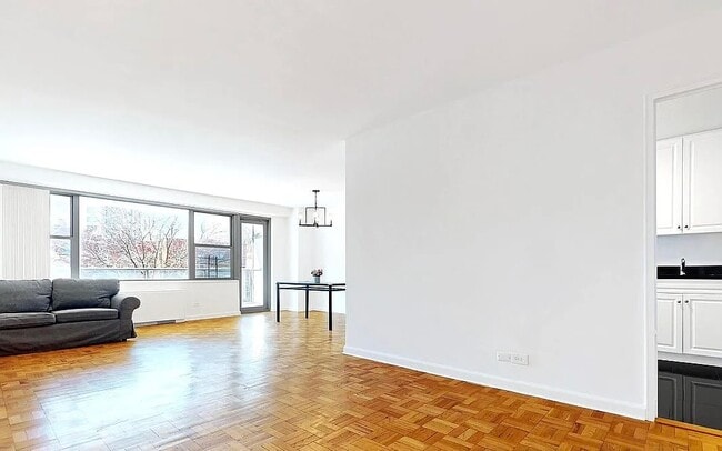 Foto del edificio - 2500 Johnson Ave