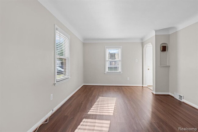 Building Photo - 24696 Wilmot Ave